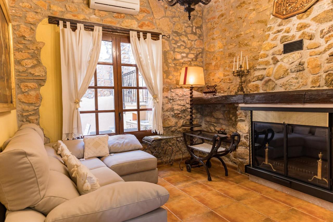 Casa Rural Dels Hospitalaris Traiguera Екстериор снимка